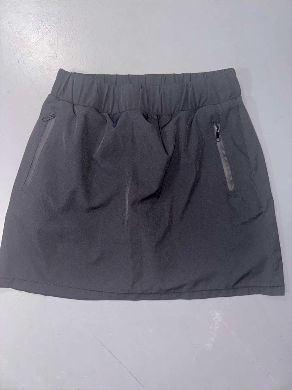 Comfort Stretch Black Active Mini Skirt with Zipper Pockets